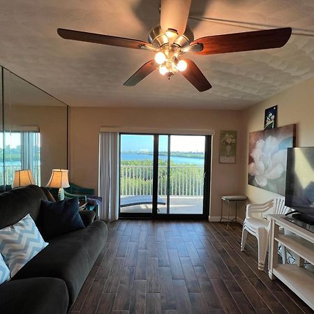 Bayshore Yatch Tennis Condo 2Br 3 Beds, Walking Distance To Beautiful Quite Beach Clearwater Beach Exterior foto